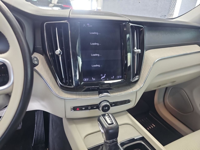 2021 Volvo XC60 INSCRIPTN